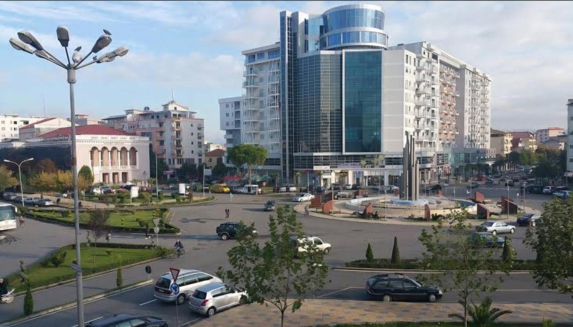 Stay-Five Rooms & Apartments Shkodër 外观 照片