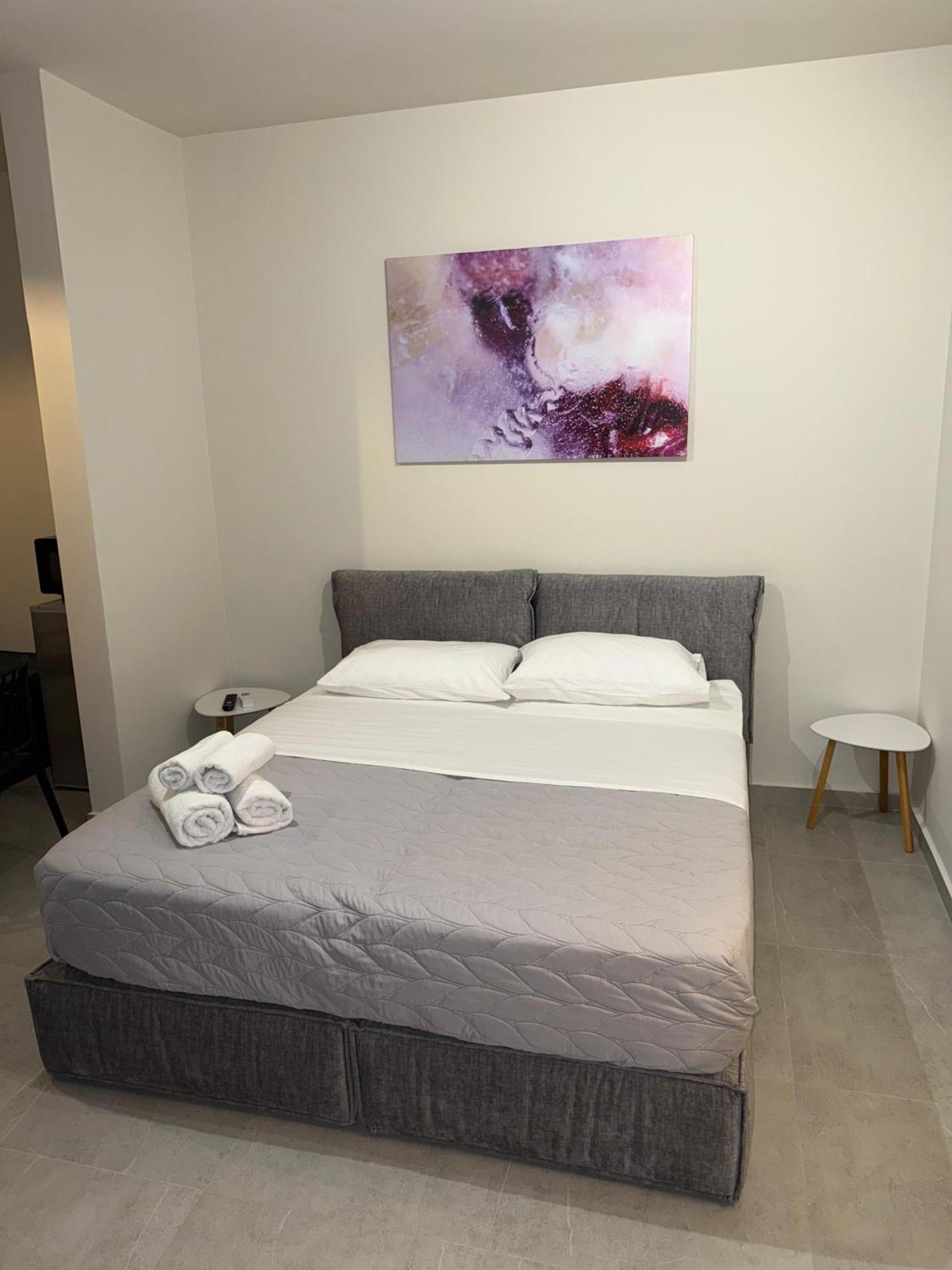 Stay-Five Rooms & Apartments Shkodër 外观 照片